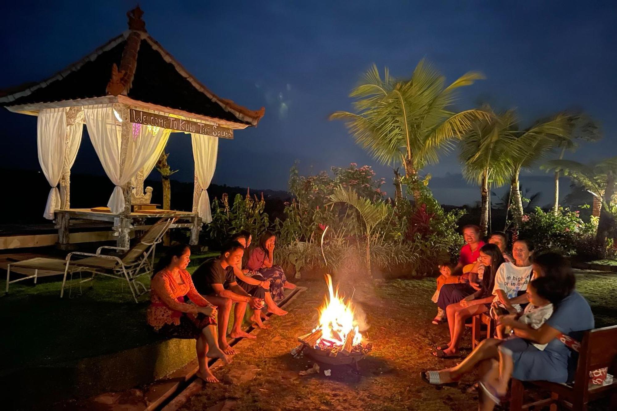 Villa Kts - Kubu Tepi Sawah Selemadeg Exterior foto