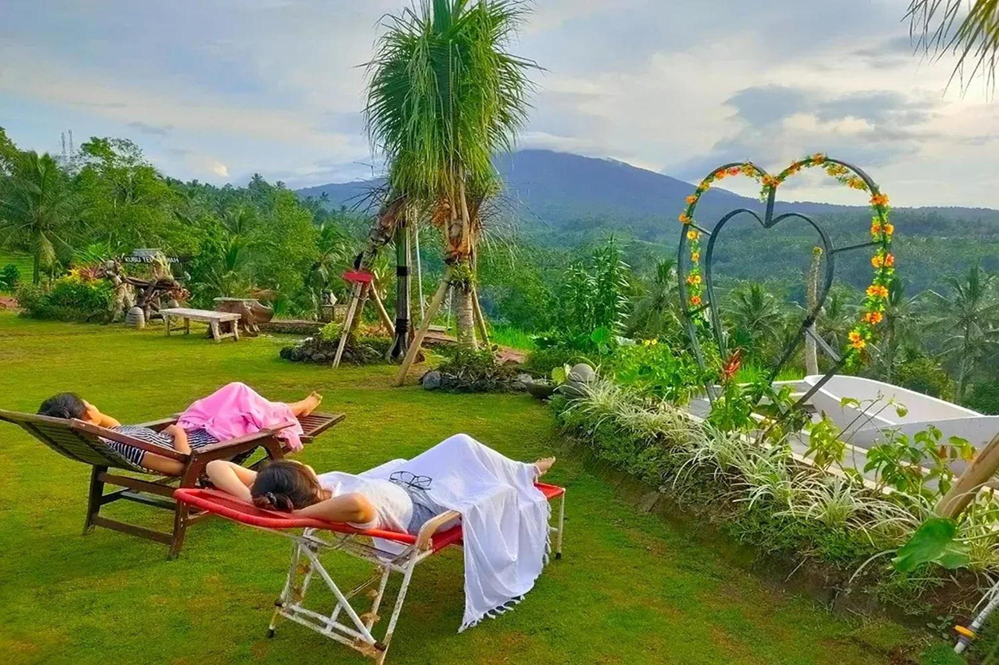 Villa Kts - Kubu Tepi Sawah Selemadeg Exterior foto